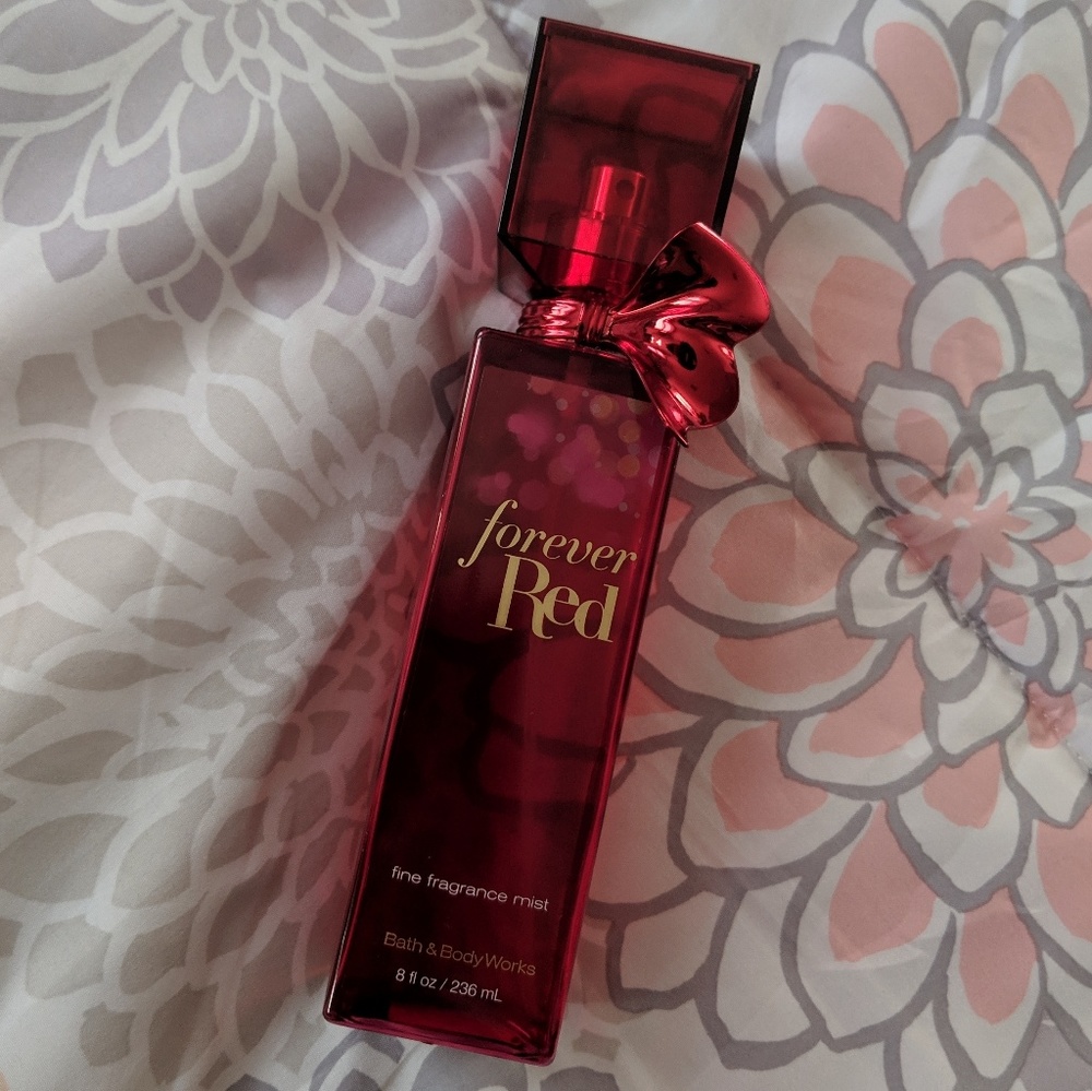 NEW Forever Red Bath and Body Works Mist